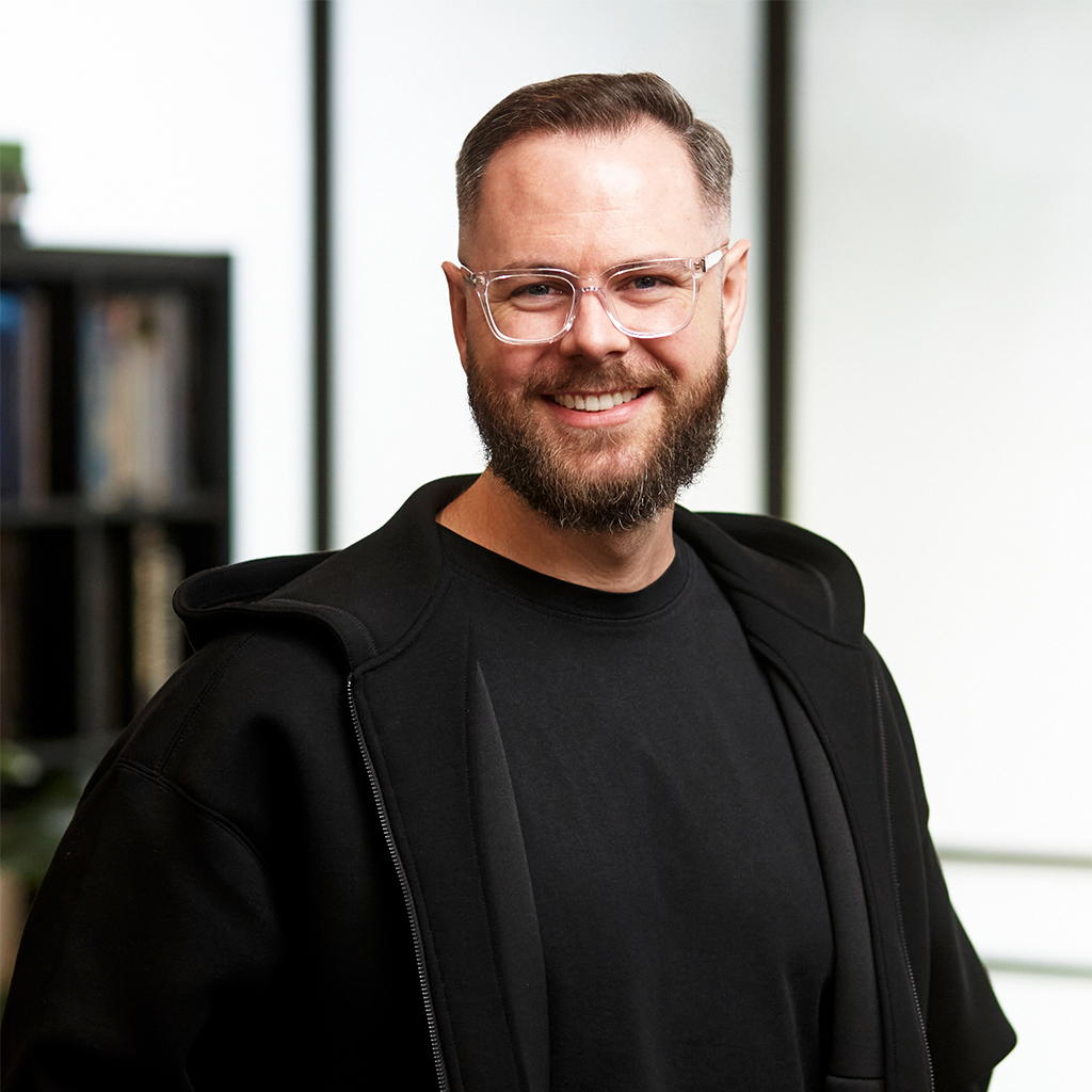 doug giffney headshot